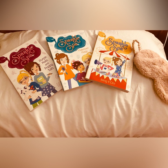 Books✨(sparkle spa) - Picture 4 of 5